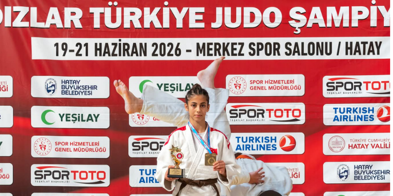 4.kez TURKIYE SAMPIYONU - Delta Koleji